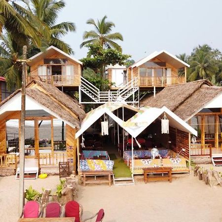 Ducknchill-Agonda Hotel Exterior photo